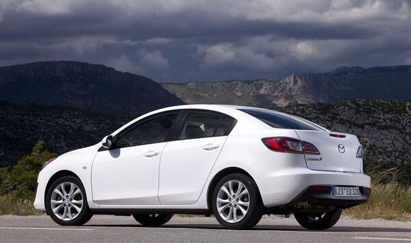 عکس خودرو مزدا نیو