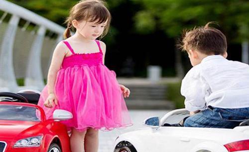 عکس ماشین شارژی مزدا