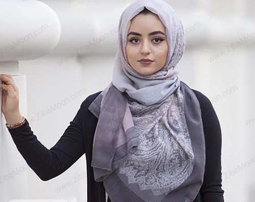 عکس مدل بستن شال مشکی ساده