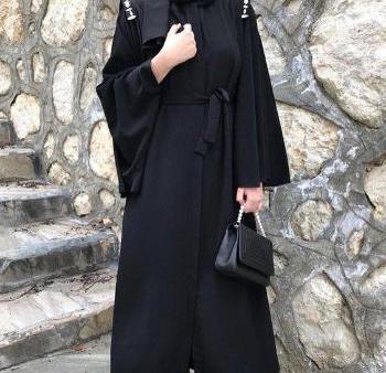 عکس مدل مانتو مشکی ساده