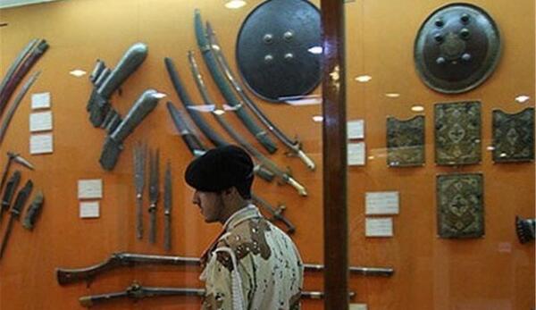 عکس واقعی مختار در موزه