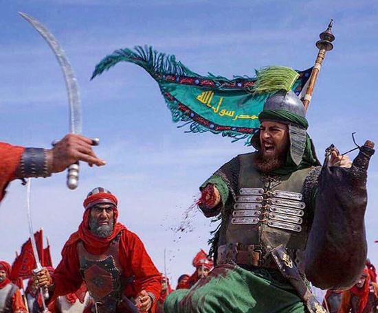 عکس مختار با شمشیر