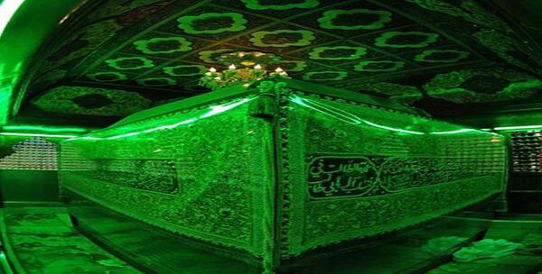 عکس آب دور قبر حضرت ابوالفضل