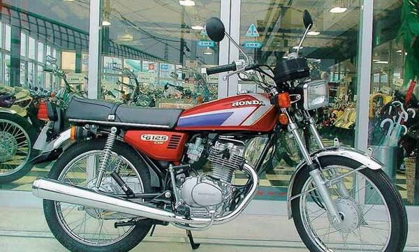 عکس موتور هوندا ۱۲۵ صفر