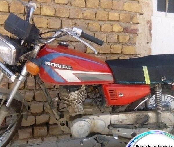 عکس موتور هوندا قرمز