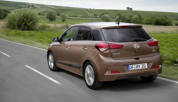 عکس هیوندای i20
