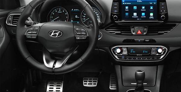 عکس هیوندای i30