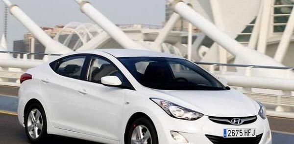 عکس هیوندا النترا قدیمی