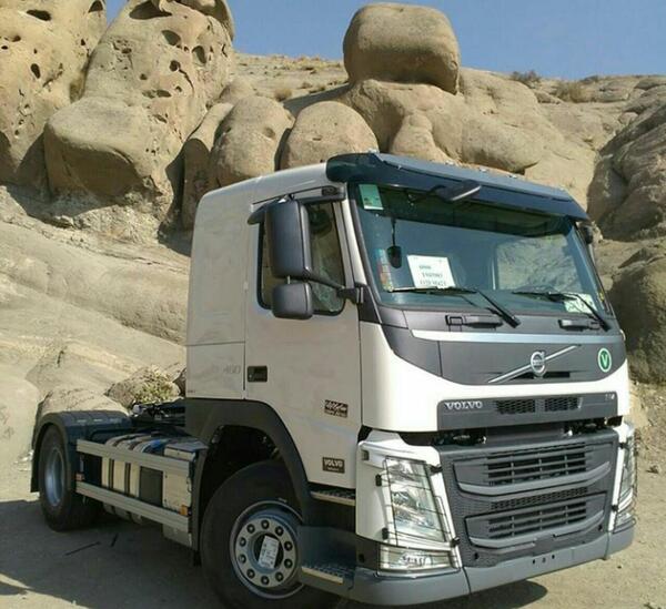 عکس ولوو سقف کوتاه