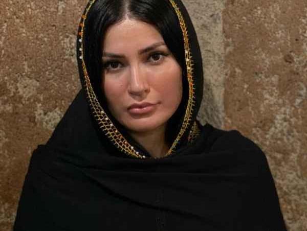 عکس شیوا طاهری بی حجاب