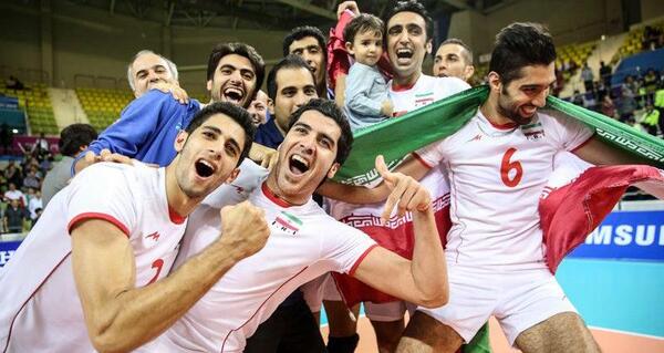 عکس شادی تیم ملی والیبال ایران
