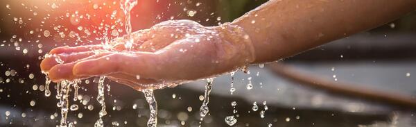 عکس آب شیرین