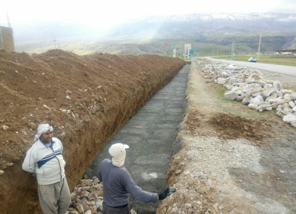 عکس چشمه شیرین