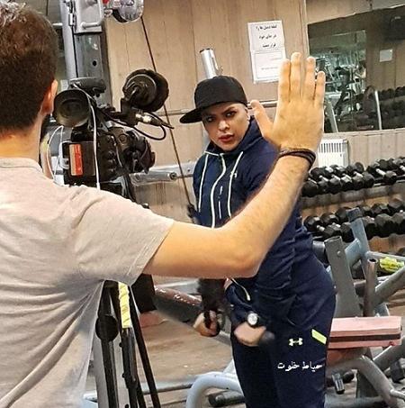 عکس شیرین نوبهاری قهرمان پرورش اندام