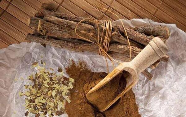 عکس ریشه ی شیرین بیان