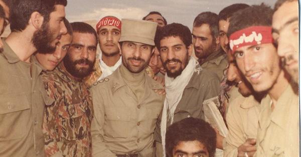 عکس صادق آهنگران در جوانی