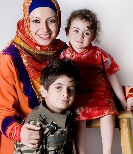 عکس علی صادق وهمسرش