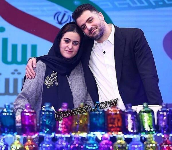 عکس علی ضیا در رستوران