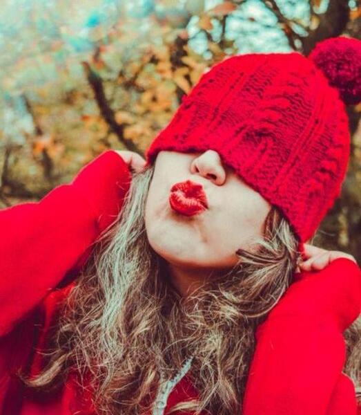 عکس دخترانه فانتزی قرمز