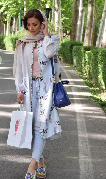 عکس مانتو جلو باز در تهران
