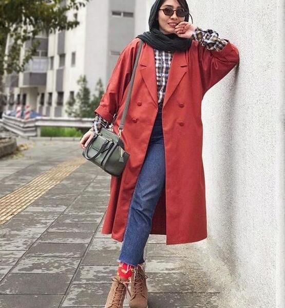عکس مانتو بلند با کتانی