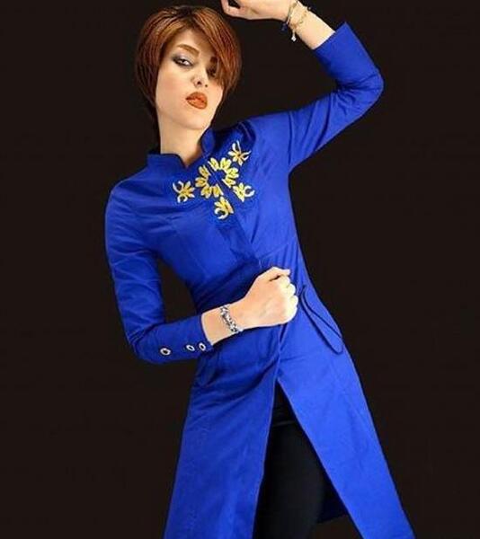 عکس مدل مانتو آبی کاربنی