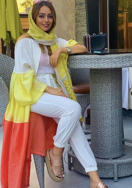عکس مدل مانتو دخترانه نوجوان جلو باز