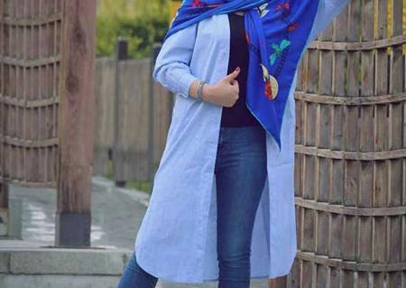 عکس مدل مانتو بلند آبی آسمانی