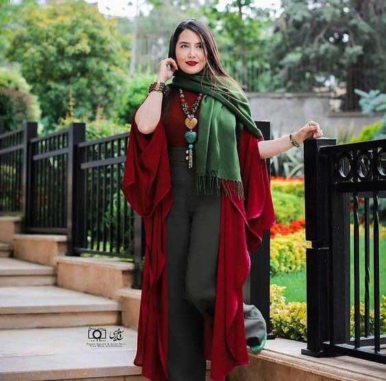 عکس مدل مانتو جلو باز حریر بلند
