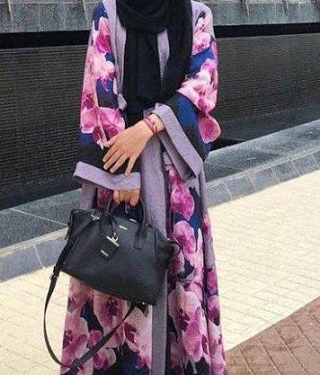 عکس مدل مانتو جلو باز حریر گلدار