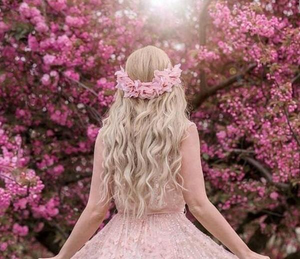 عکس پروفایل دخترونه ست صورتی