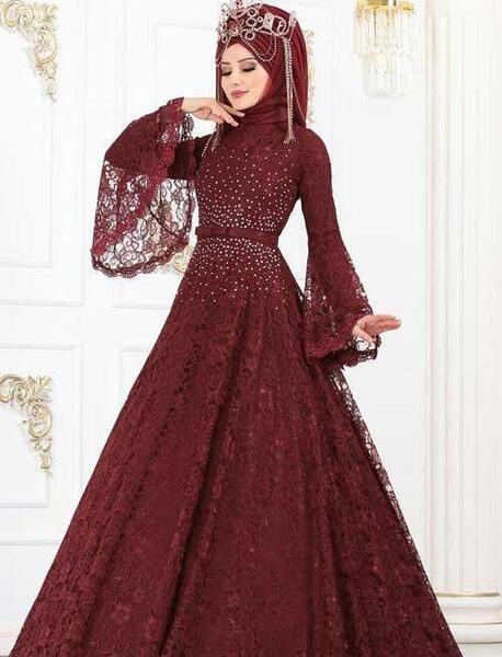 عکس خرید لباس مجلسی بلند و پوشیده