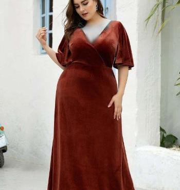 عکس مدل لباس مجلسی بلند ساده و شیک دخترانه