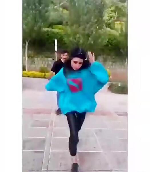 عکس نیکا و متین و محمد