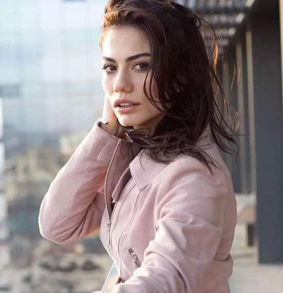 عکس های demet ozdemir