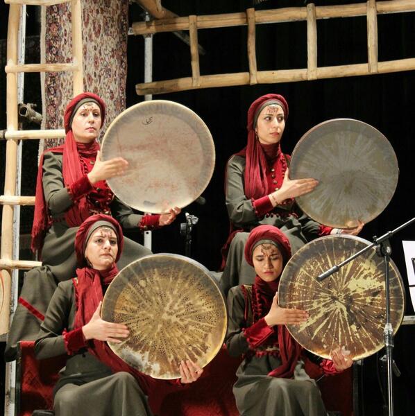 عکس اینستا گروه ملی مهربانو