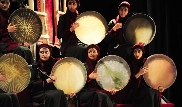 عکس اینستا گروه ملی مهربانو
