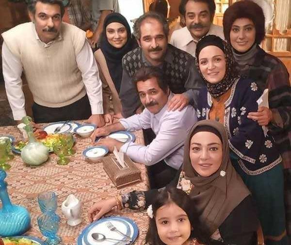 عکس بازیگر نقش خان در سریال کلبه ای در مه