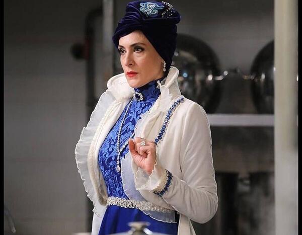 عکس بازیگر نقش ژاله در دراکولا