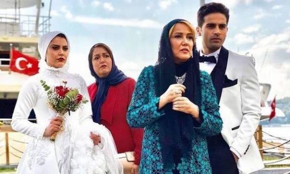 عکس بازیگر نقش سارا در سریال ملکه گدایان