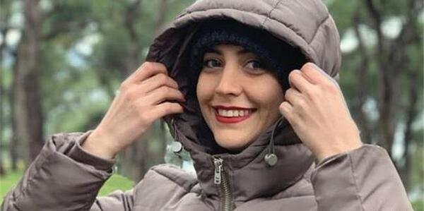 عکس بازیگر نقش سارا در سریال ملکه گدایان