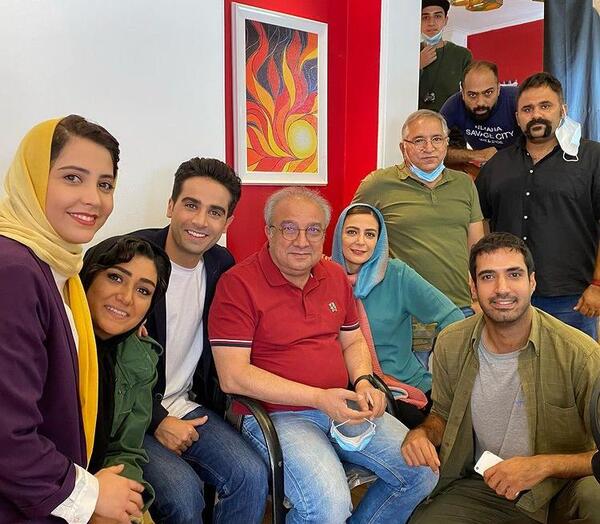 عکس بازیگر نقش سارا در سریال ملکه گدایان