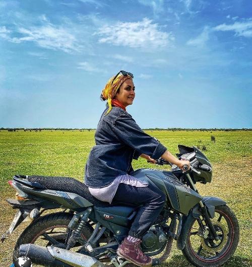 عکس بازیگر نقش ماهگل در سریال کلبه ای در مه