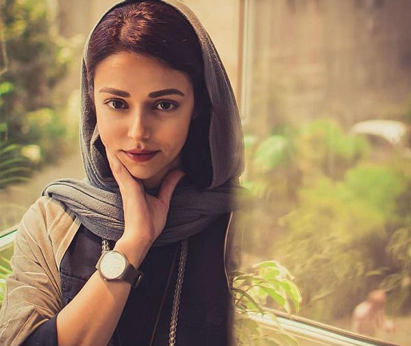 عکس بازیگر نقش نیکی در سریال هم گناه