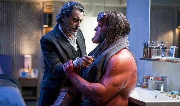 عکس بازیگر نقش hellboy