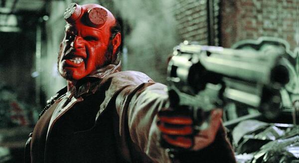 عکس بازیگر نقش hellboy