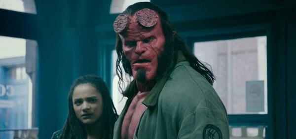 عکس بازیگر نقش hellboy