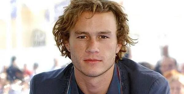 عکس بازیگر نقش جوکر heath ledger