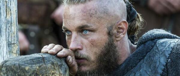 عکس بازیگر نقش اول سریال vikings