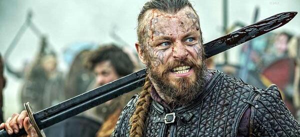 عکس بازیگر نقش اول سریال vikings